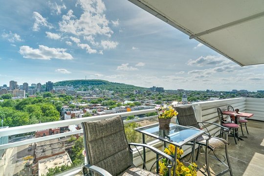 3555 Rue Berri