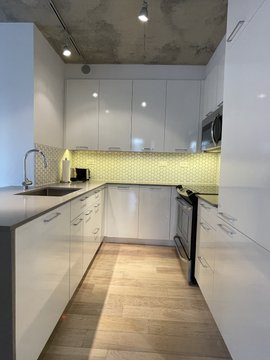 1265 Rue Lambert Closse