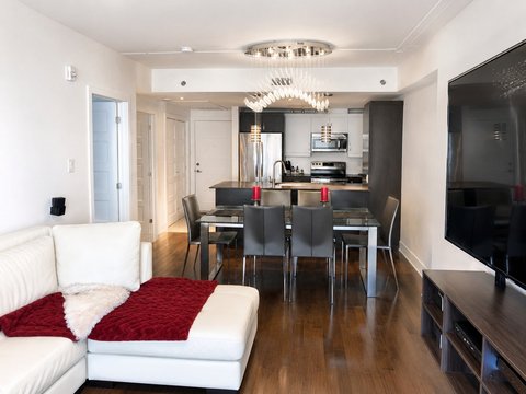2229 Rue Sainte-Catherine Est