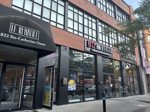 1822 Rue Sainte-Catherine Ouest