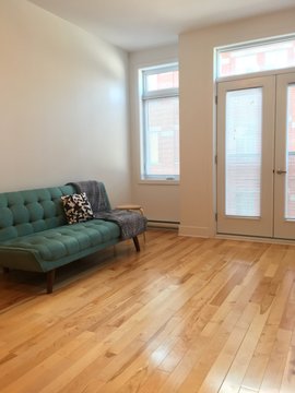 1241 Rue De Champlain