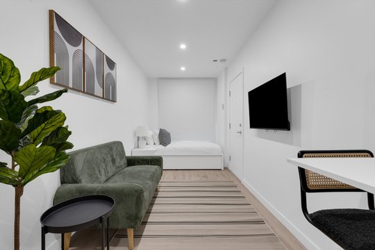 4903 Rue Notre-Dame Ouest