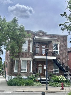 8502 Rue Drolet