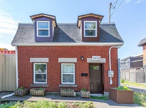 1636 Rue Gladstone
