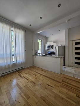 4510 Avenue de l'Esplanade