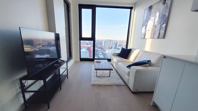 1245 Rue de Bleury