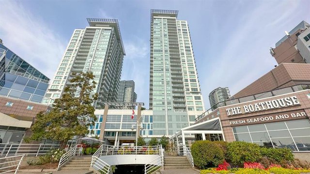 908 Quayside Drive