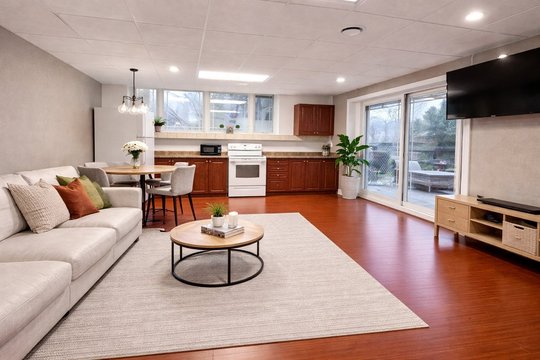 137 Stratford Crescent