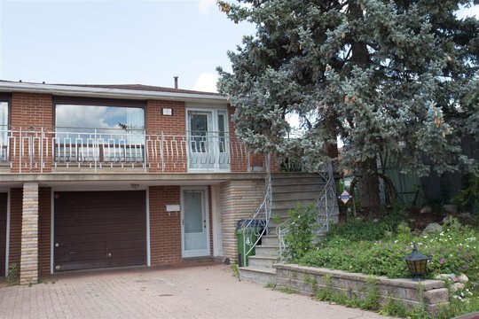 10 Sorrento Court