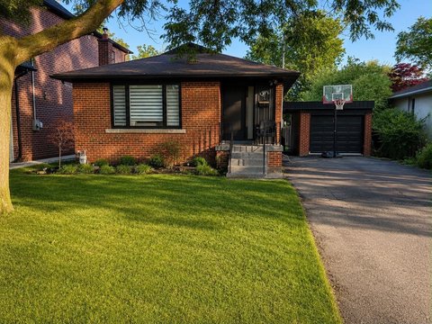 37 Bainbridge Avenue
