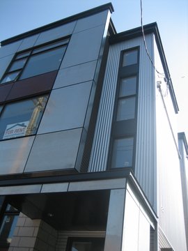 293 Lyon Street North