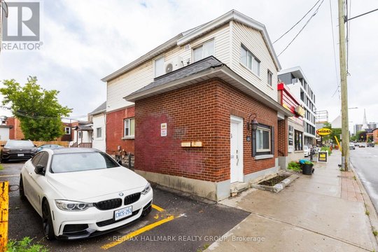2 - 456 BRONSON AVENUE