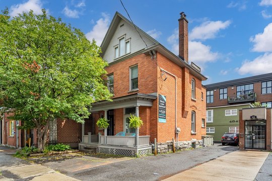 484 Gladstone Avenue