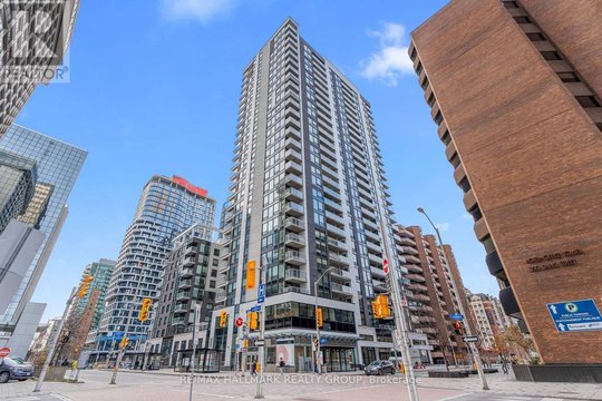1403 - 340 QUEEN STREET