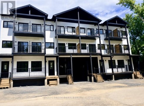 1A - 243 BRADFORD STREET