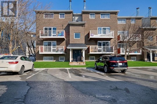 403 - 1589 ST BERNARD STREET