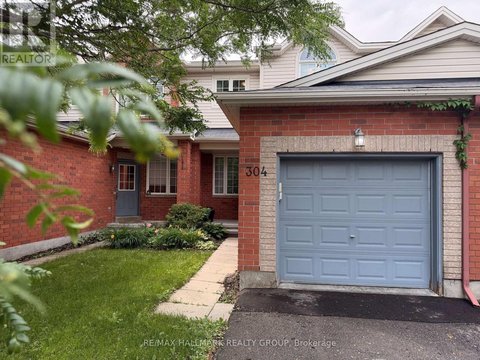 304 APPLECROSS CRESCENT
