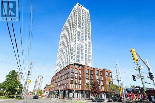 1304 - 2070 SCOTT STREET