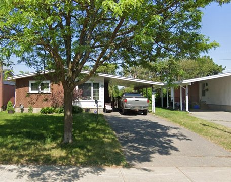 1249 Cobden Road