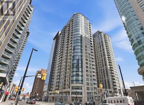 1805 - 242 RIDEAU STREET