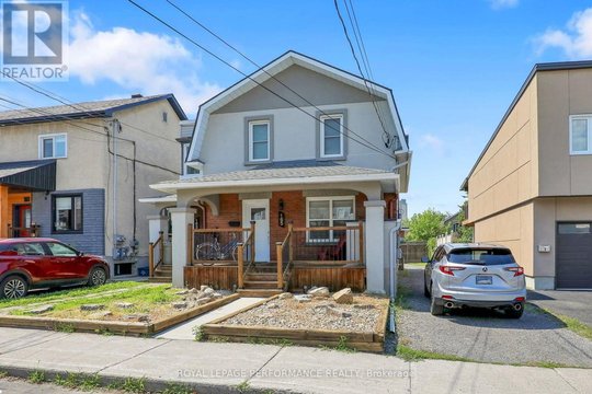 165 - 165 LAVAL STREET
