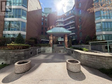 102 - 550 CAMBRIDGE STREET S