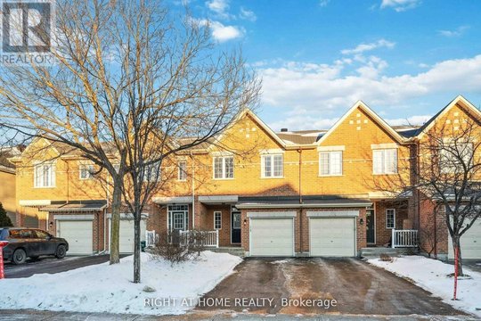 130 TANDALEE CRESCENT