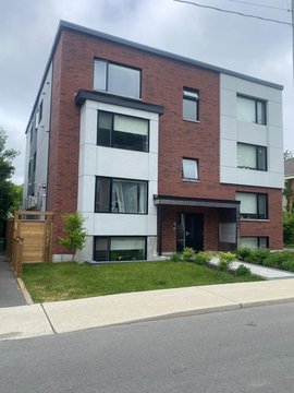 122 Russell Avenue