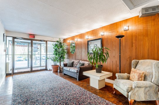 300 Avenue Lanthier