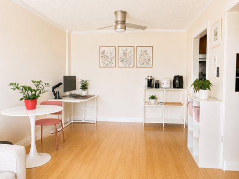 8120 Colonial Drive