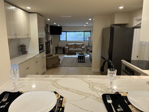 9211 Chapmond Crescent