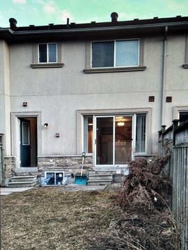 240 Bantry Avenue