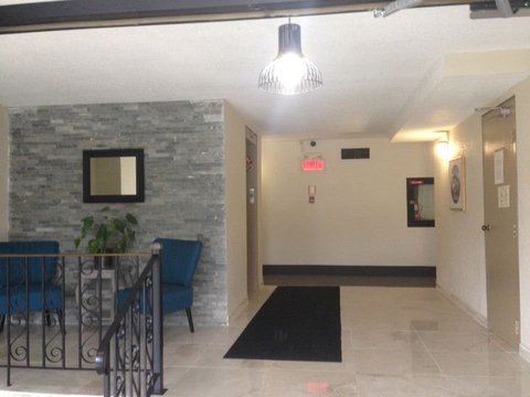 2300 Rue Grenet