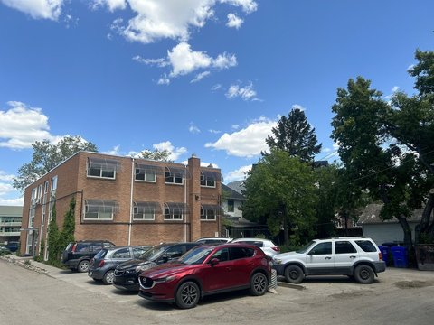514 12 Street East