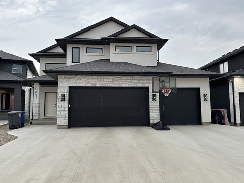 551 Hamm Crescent