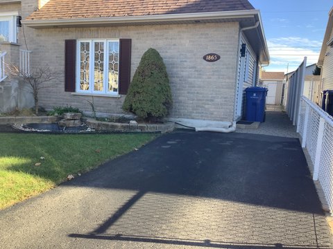 1865 Rue de Melbourne