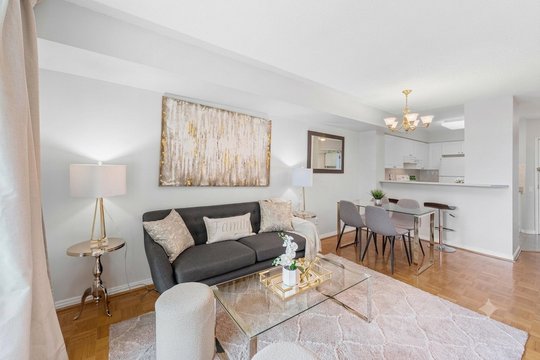 5 Emerald Lane