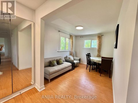 UNIT 3 - 256 HOMEWOOD AVENUE