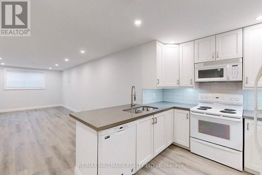 LOWER - 36 FARLEY CRESCENT
