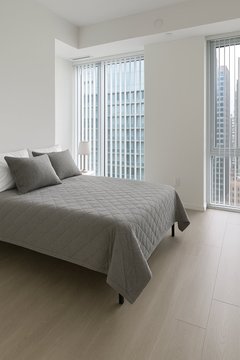 8 Widmer Street