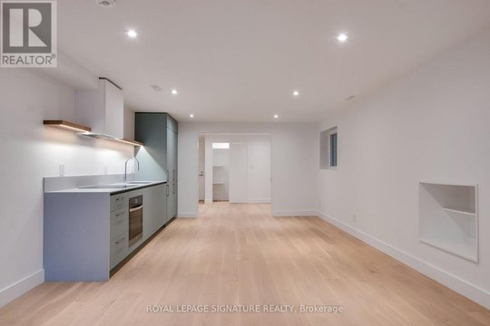 BSMT - 1265 DAVENPORT ROAD