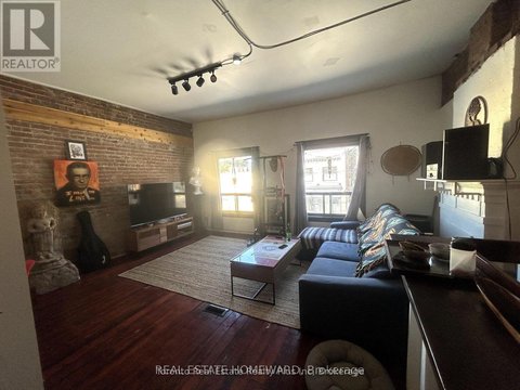 A - 1297 GERRARD STREET E