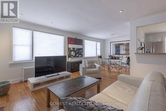 2 - 4613 DUNDAS STREET W