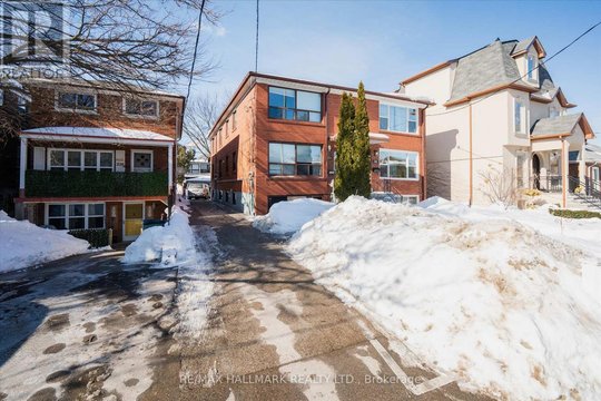 LOWER 1 - 224 PICKERING STREET