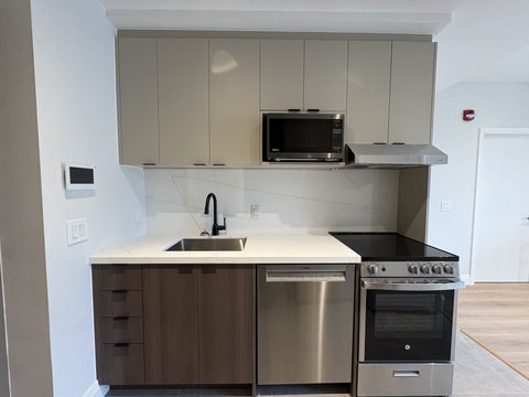 1000 Bathurst Street