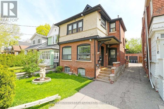 5 - 27 HIAWATHA ROAD
