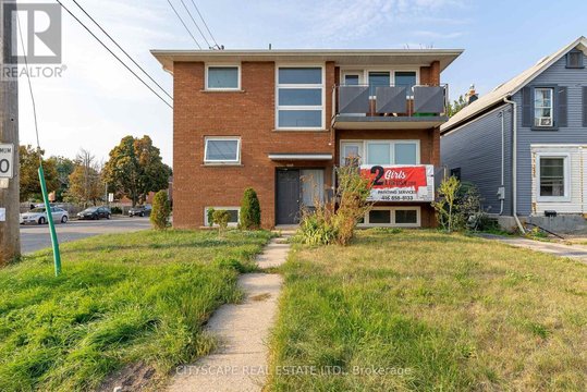 2724 LAKE SHORE BOULEVARD W