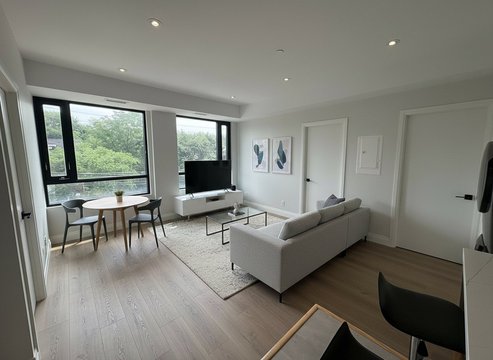 1000 Bathurst Street