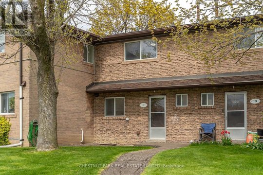 12 - 44 ROMFIELD DRIVE