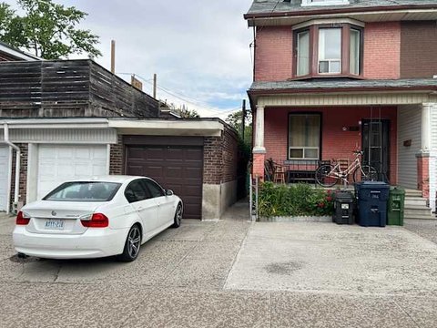 Langley Avenue